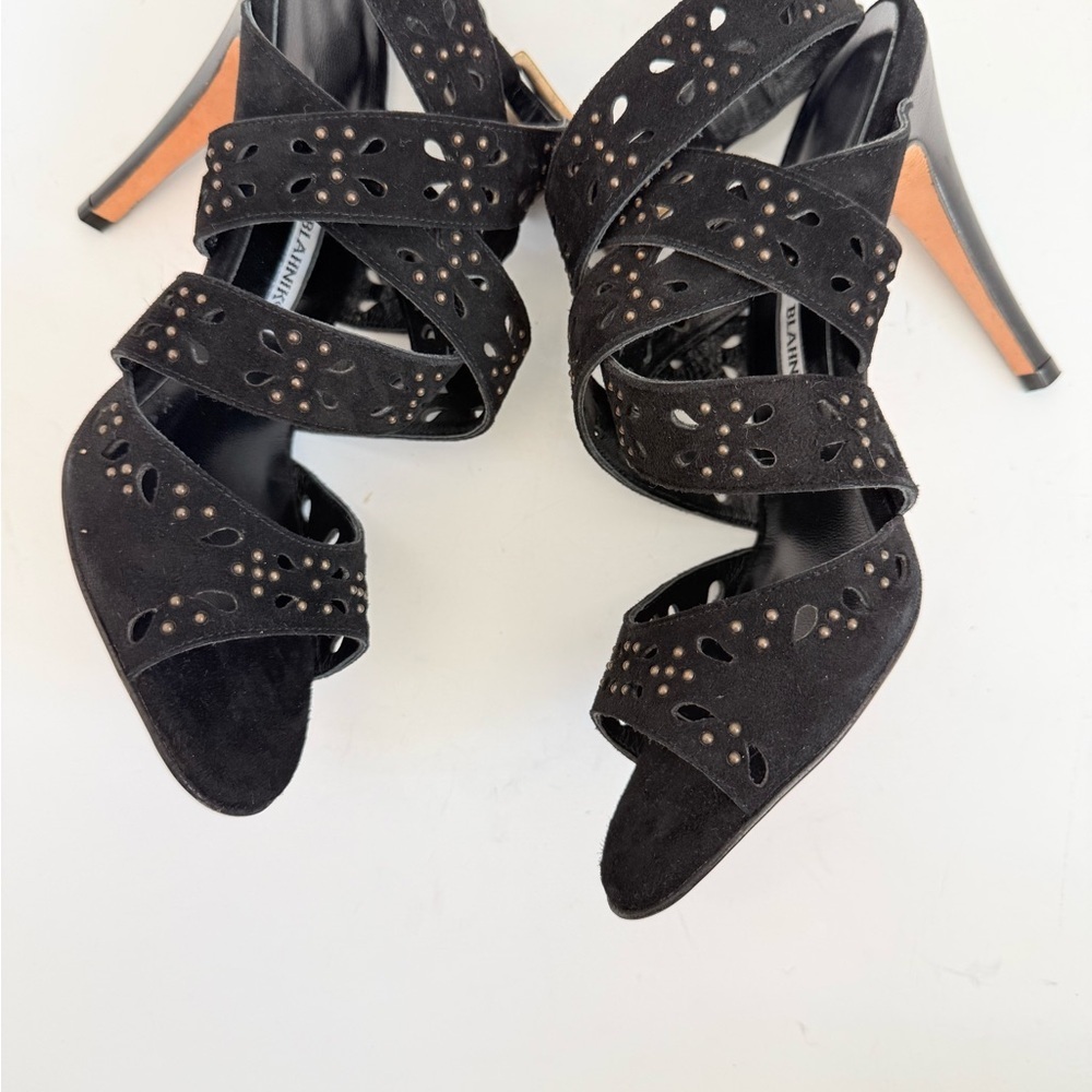 Manolo Blahnik Vintage Black Suede Laser Cut Studded Strappy Heels Sandals 37.5 - Picture 6 of 10